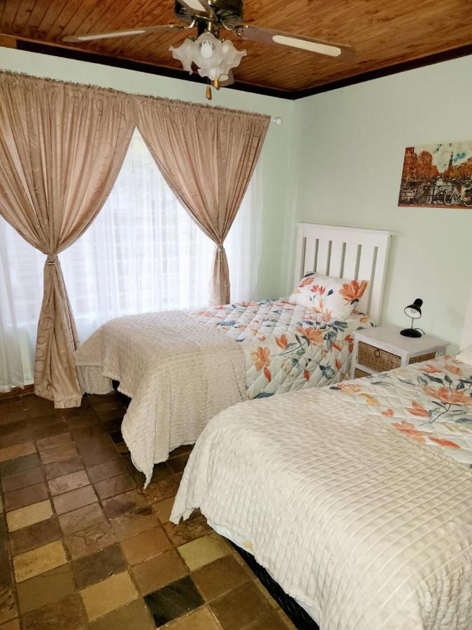 Apartment 5@stock *